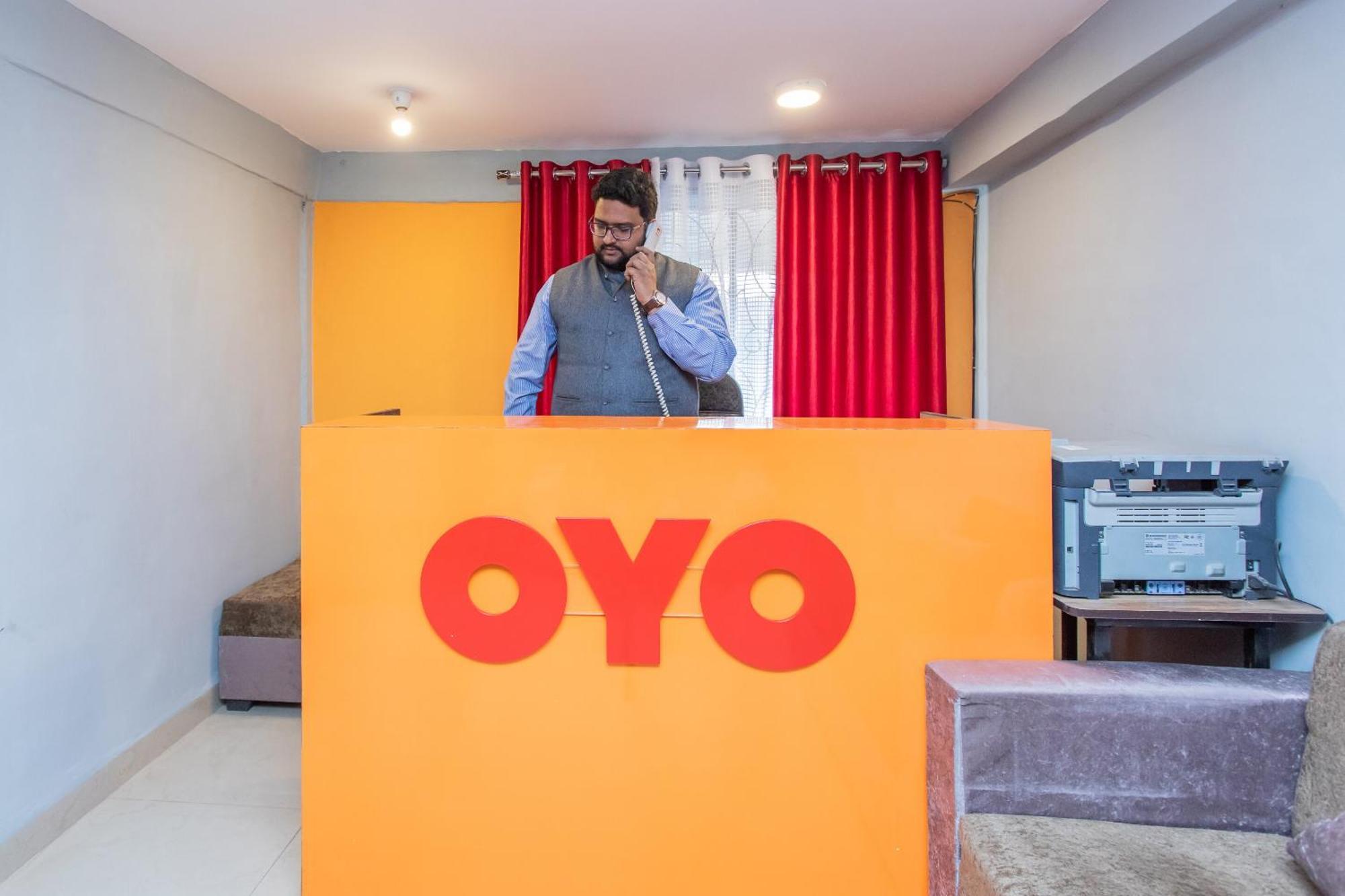 Oyo 27860 ホテル アップル ツリー インドール エクステリア 写真